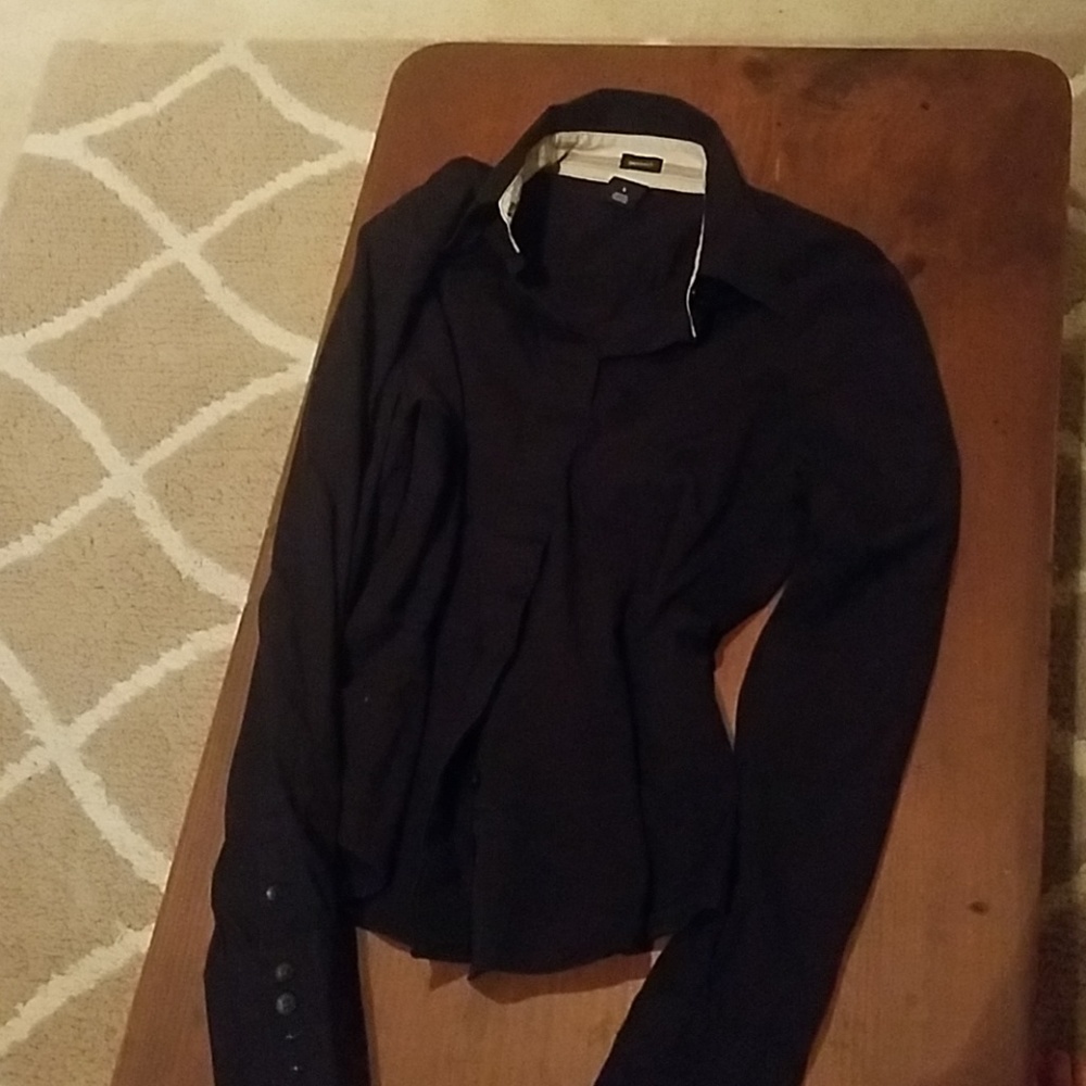 Button up - Picture 4 of 4